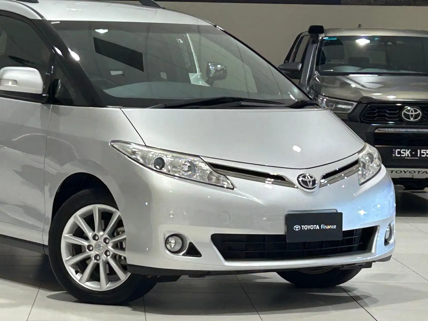2019 Toyota Tarago Gallery Image 3