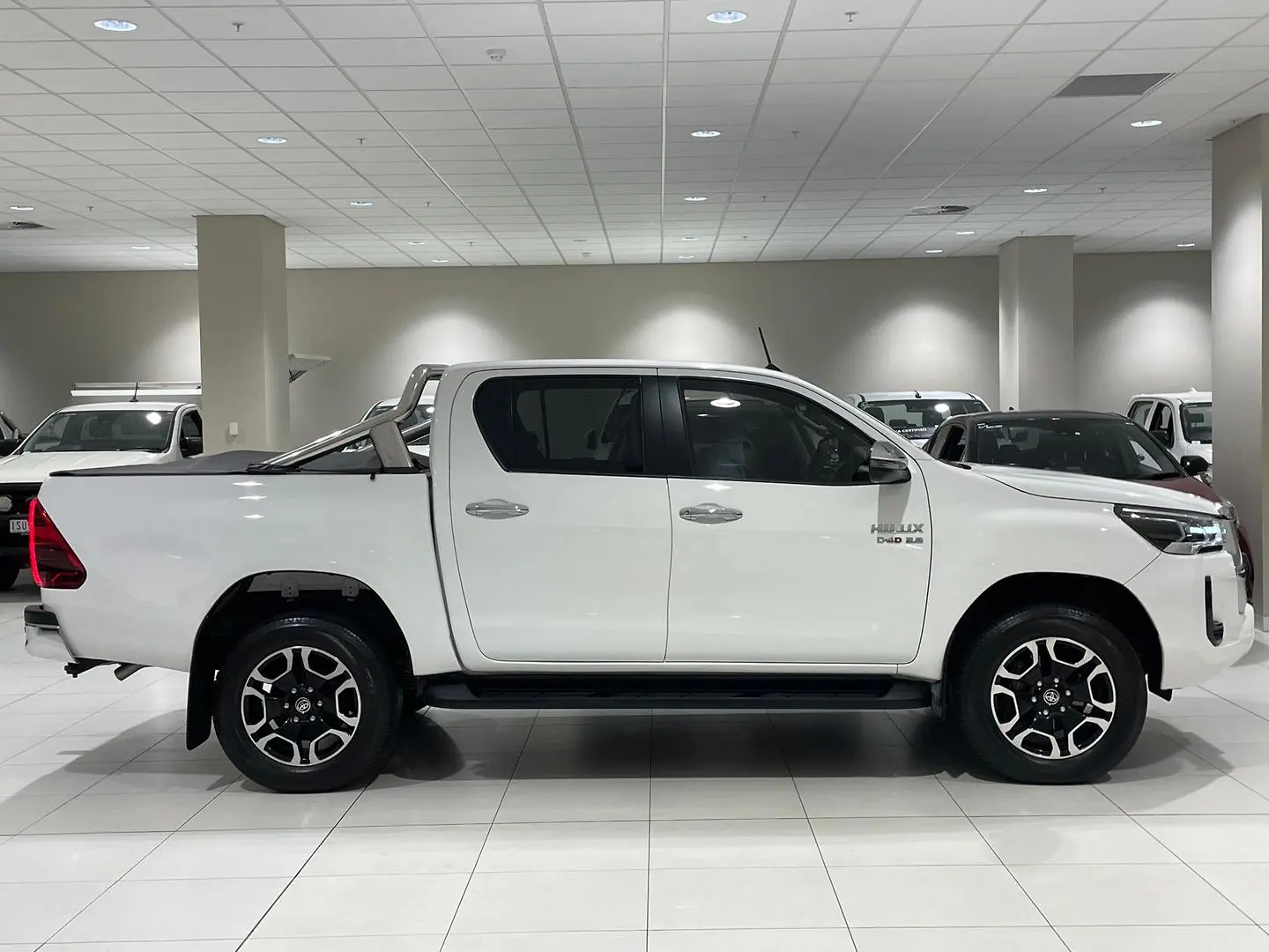 2020 Toyota Hilux Gallery Image 2