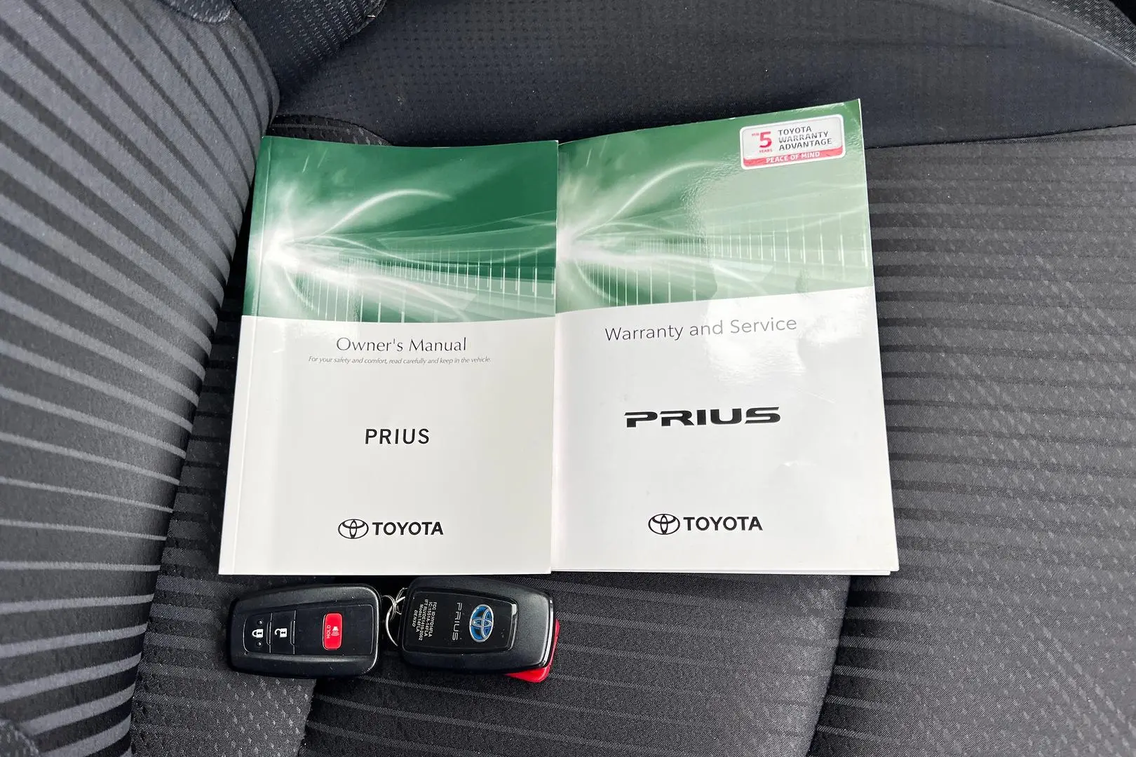 2021 Toyota Prius Gallery Image 21