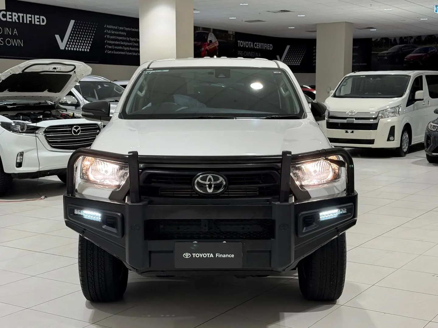 2022 Toyota Hilux Gallery Image 4