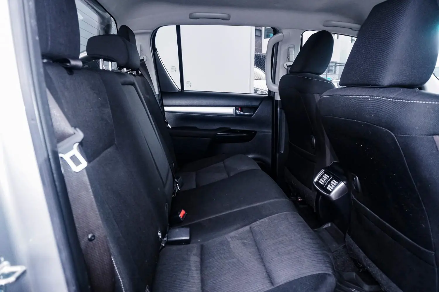 2018 Toyota Hilux Gallery Image 17