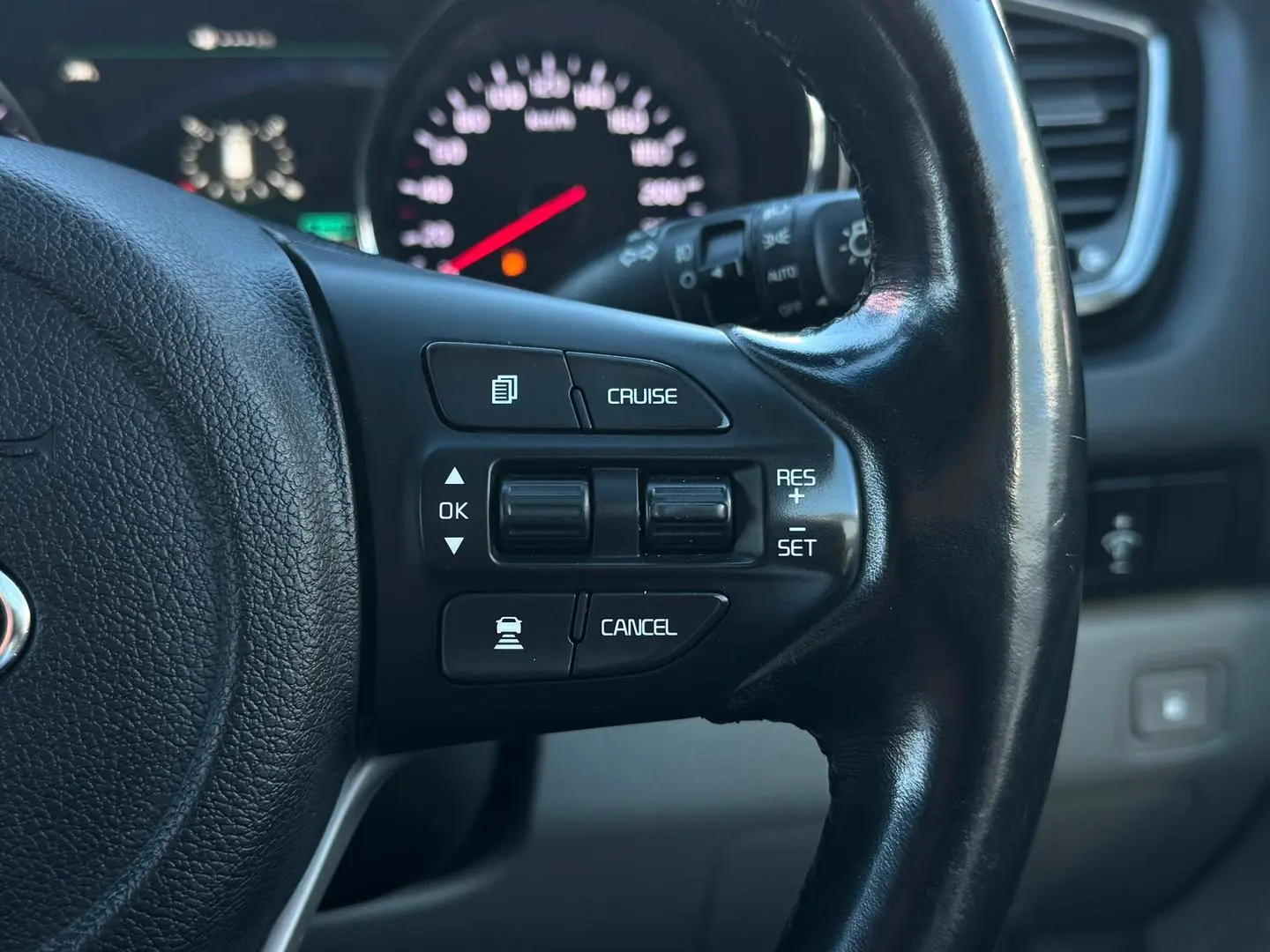 2018 Kia Carnival Gallery Image 20