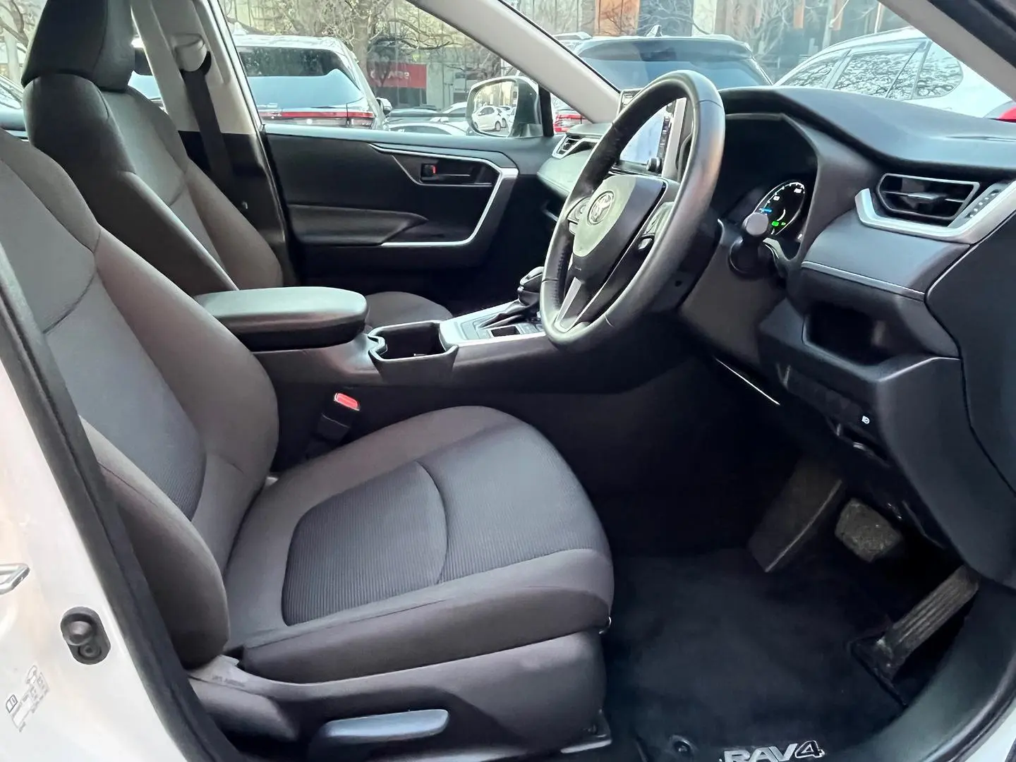 2023 Toyota RAV4 Gallery Image 13
