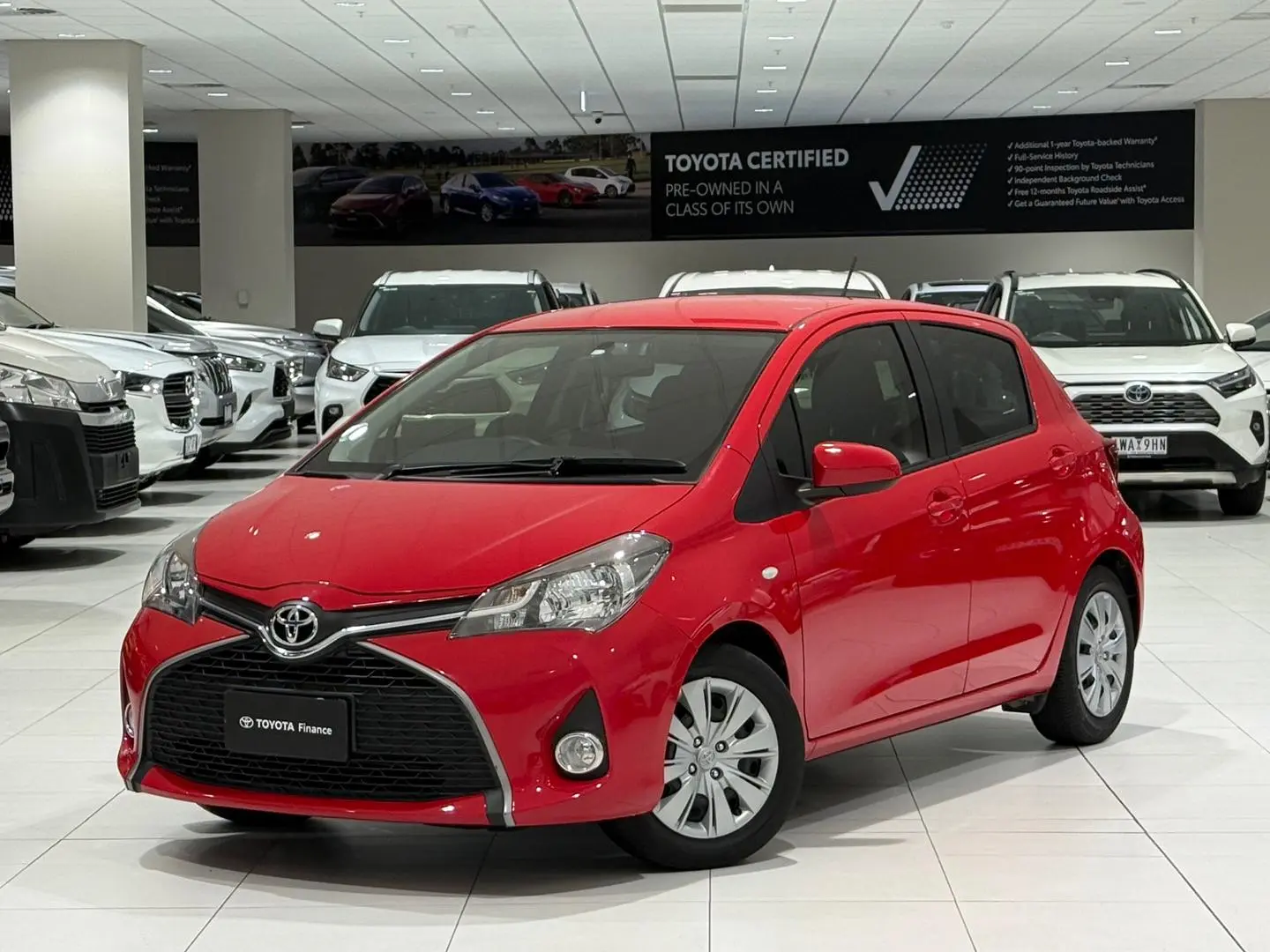 2014 Toyota Yaris Gallery Image 5