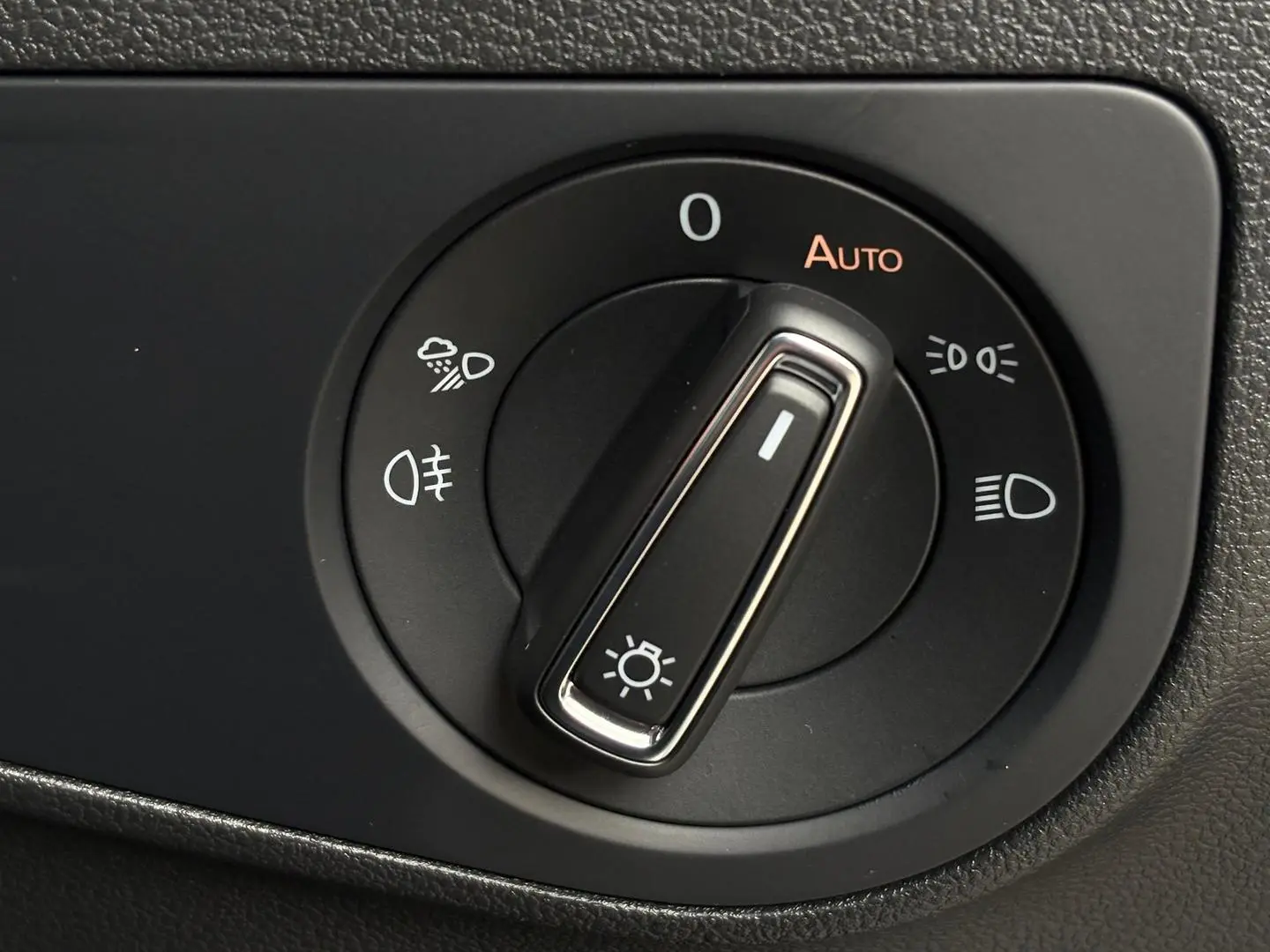 2023 Volkswagen Tiguan Gallery Image 22