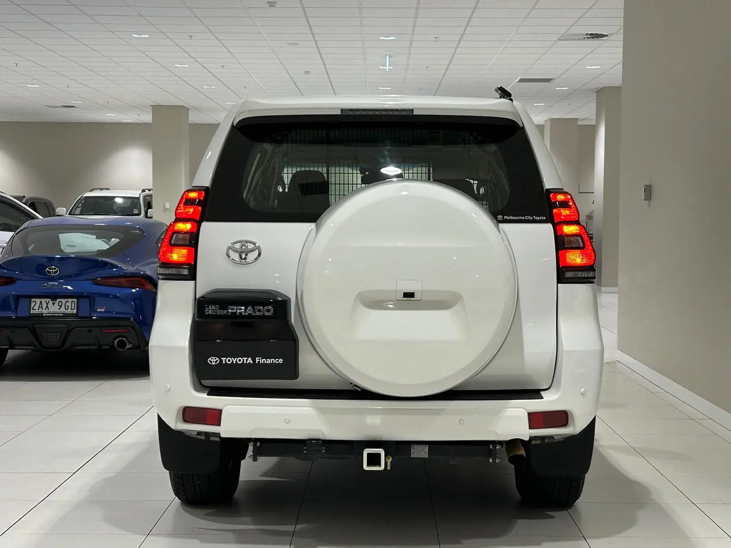 2021 Toyota Landcruiser Prado Gallery Image 9