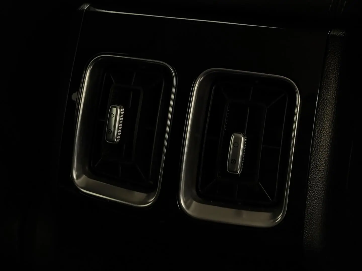 2025 Kia Sorento Gallery Image 17