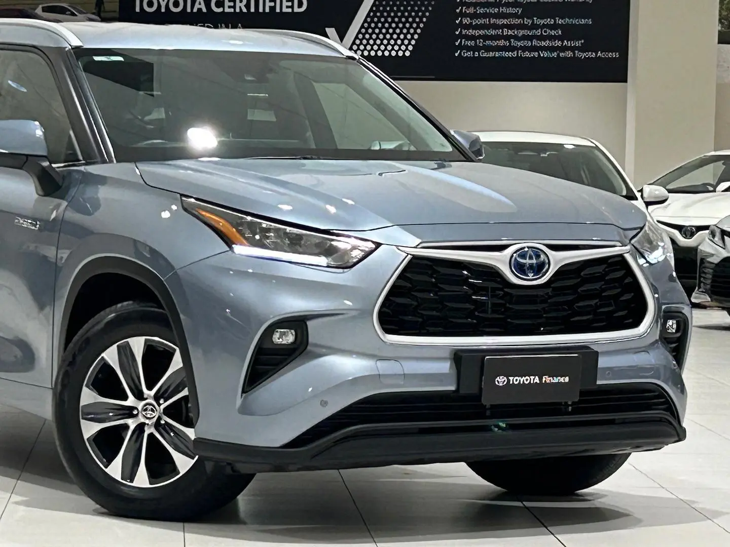 2024 Toyota Kluger Gallery Image 3