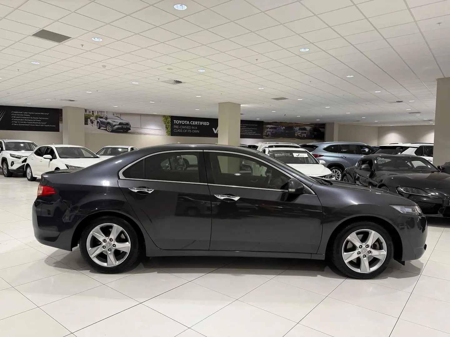 2012 Honda Accord Euro Gallery Image 2