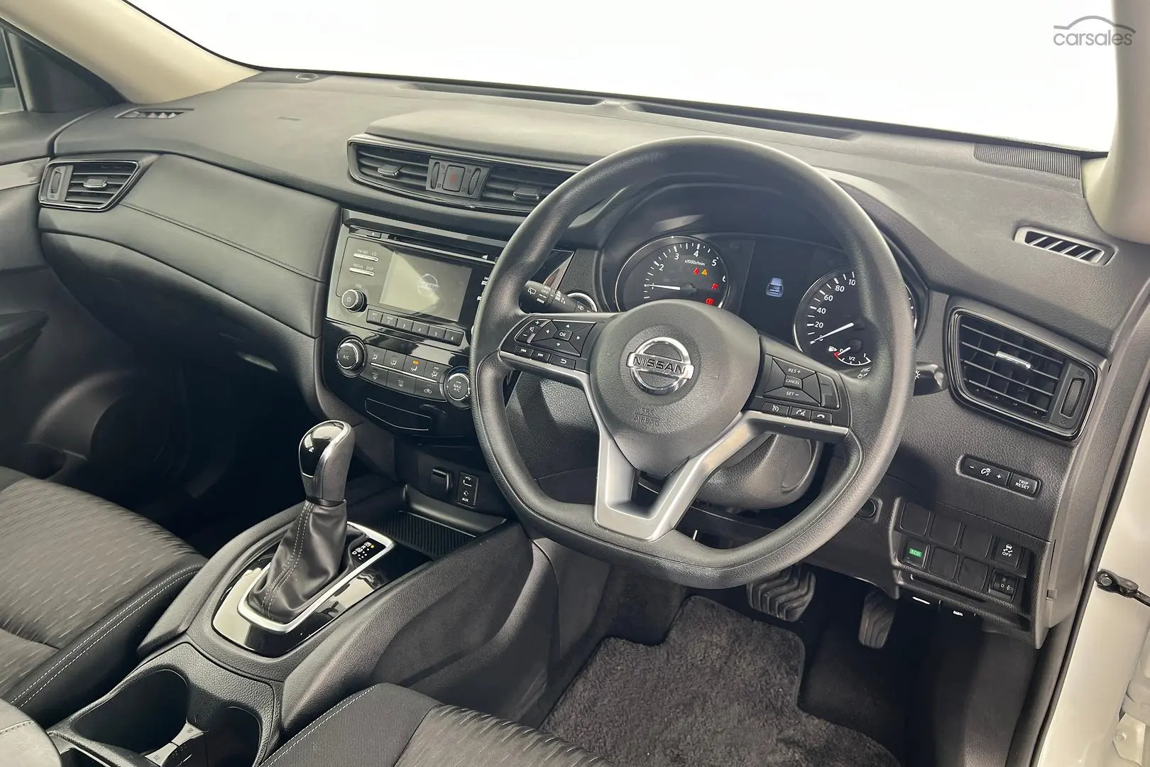 2019 Nissan X-TRAIL Image 13