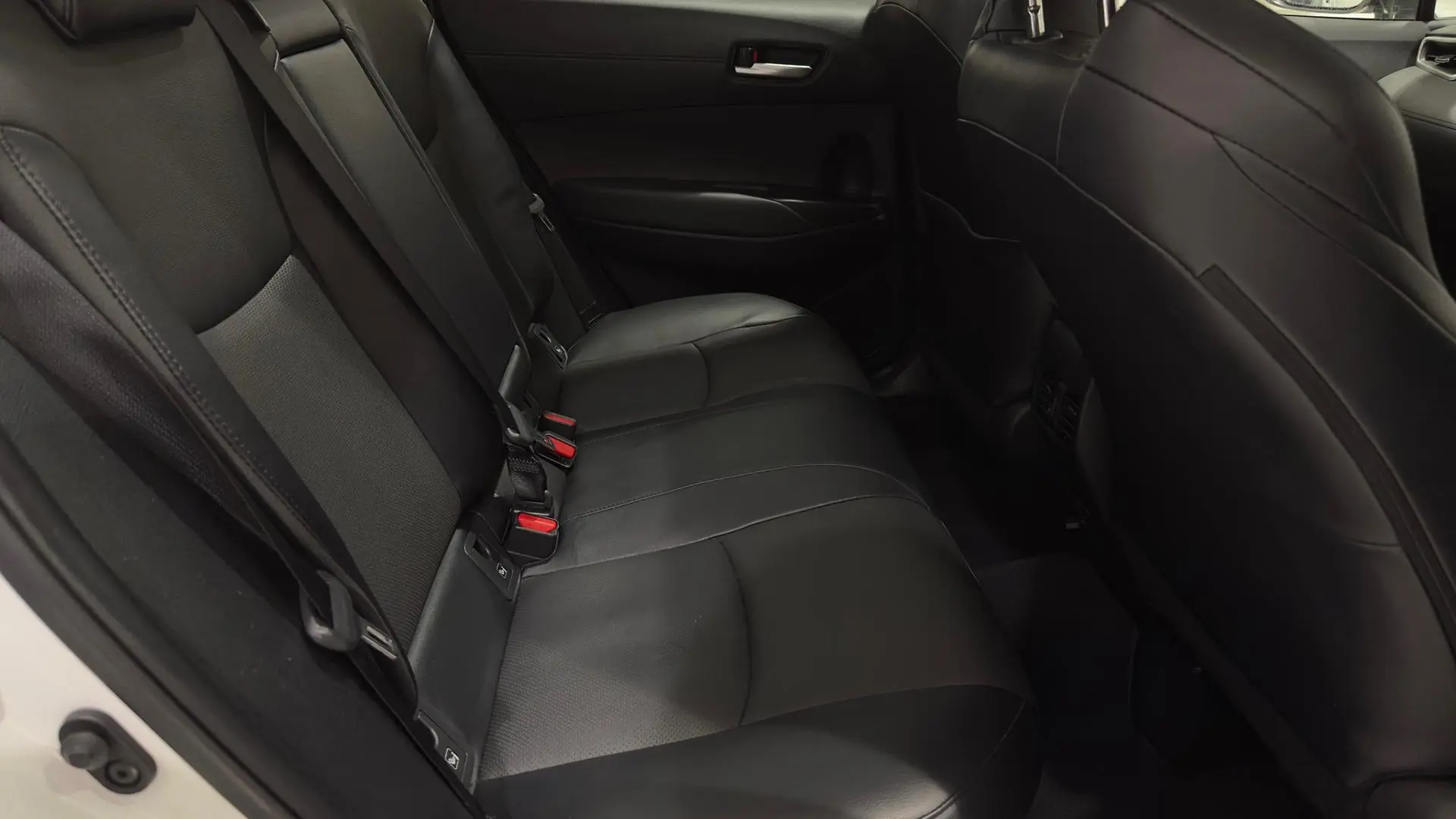 2024 Toyota Corolla Cross Gallery Image 15