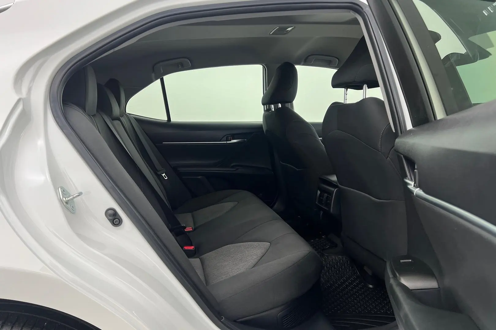 2021 Toyota Camry Gallery Image 10