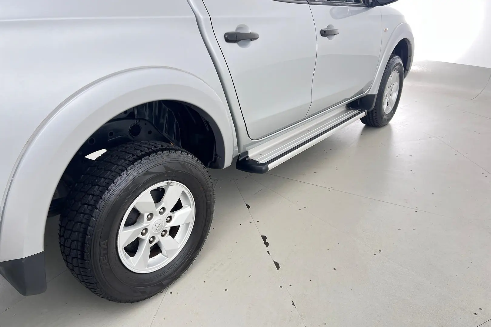 2018 Mitsubishi Triton Gallery Image 5