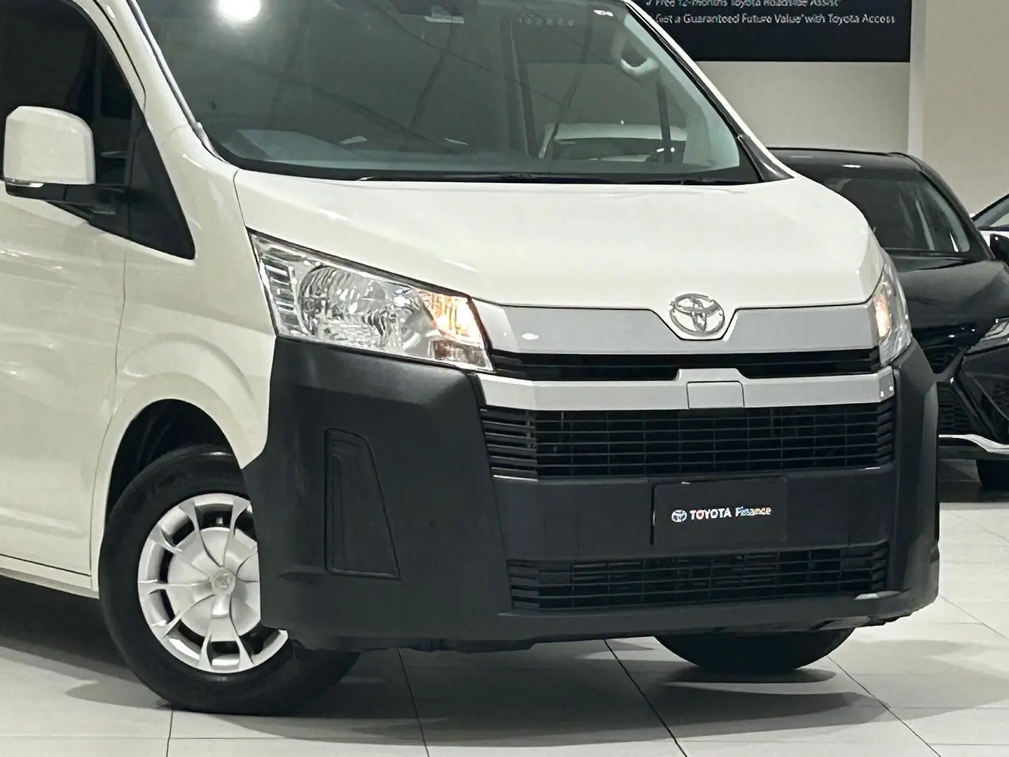 2022 Toyota Hiace Gallery Image 3