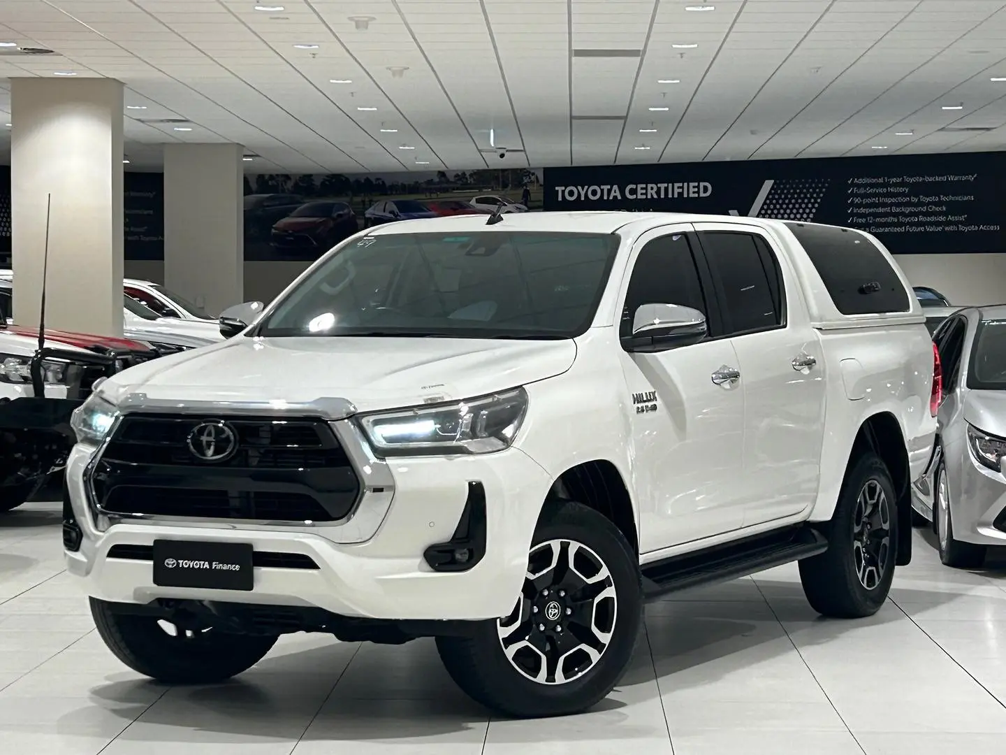 2021 Toyota Hilux Gallery Image 5