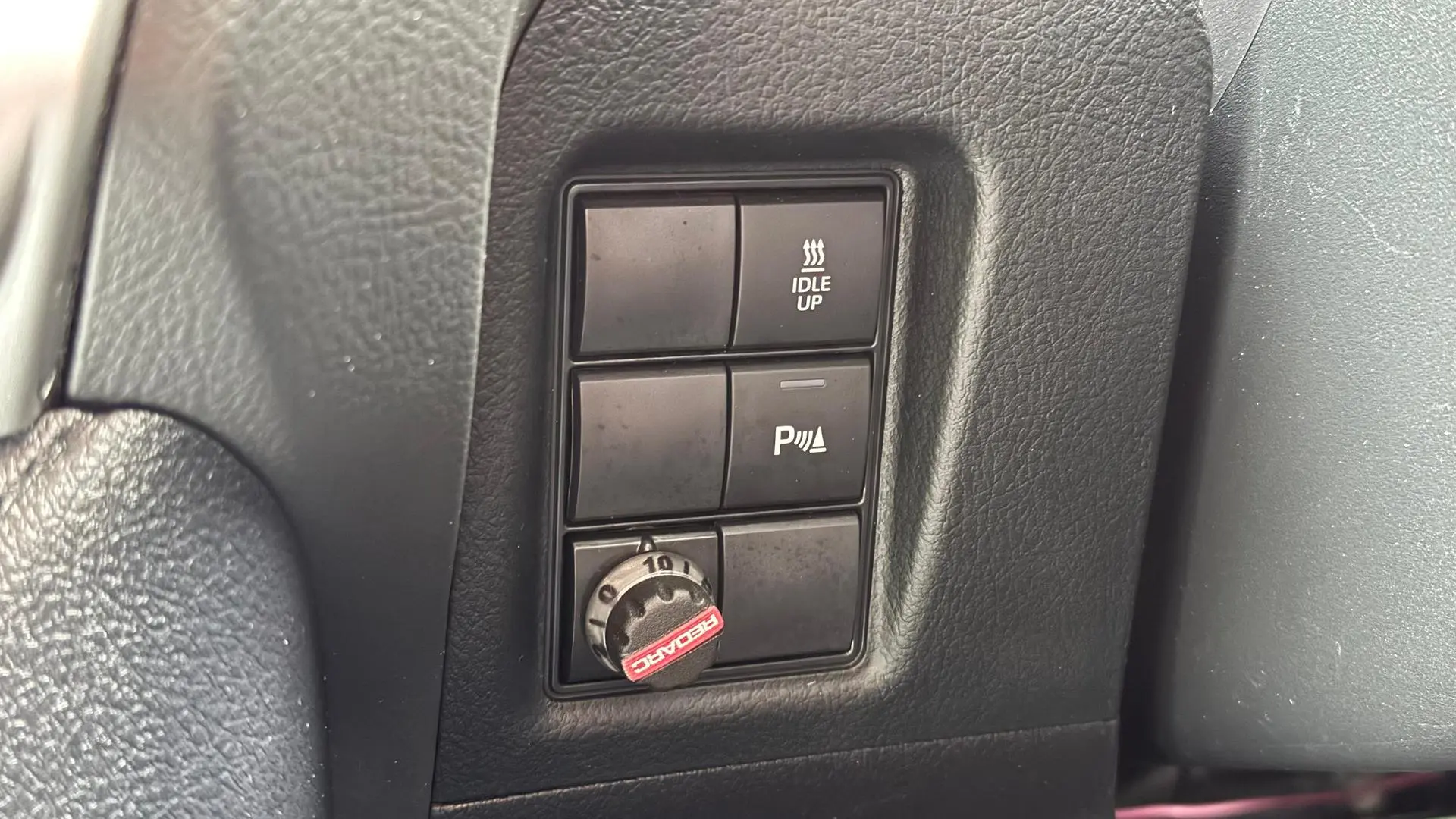 2022 Toyota Landcruiser Prado Gallery Image 32