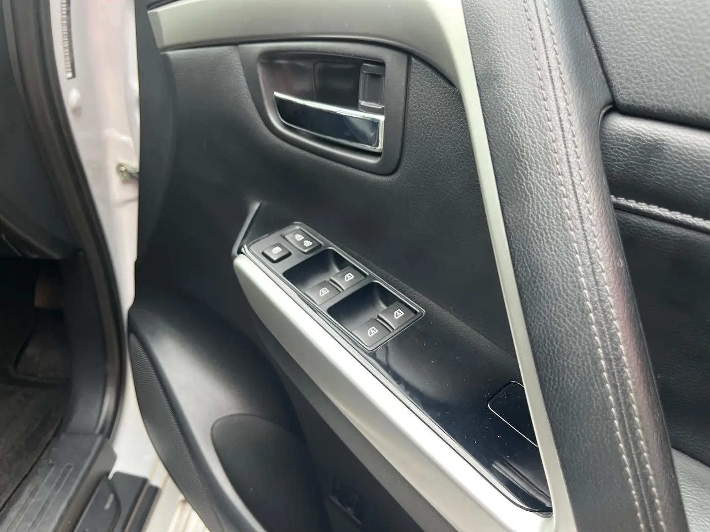 2023 Mitsubishi Pajero Sport Gallery Image 14
