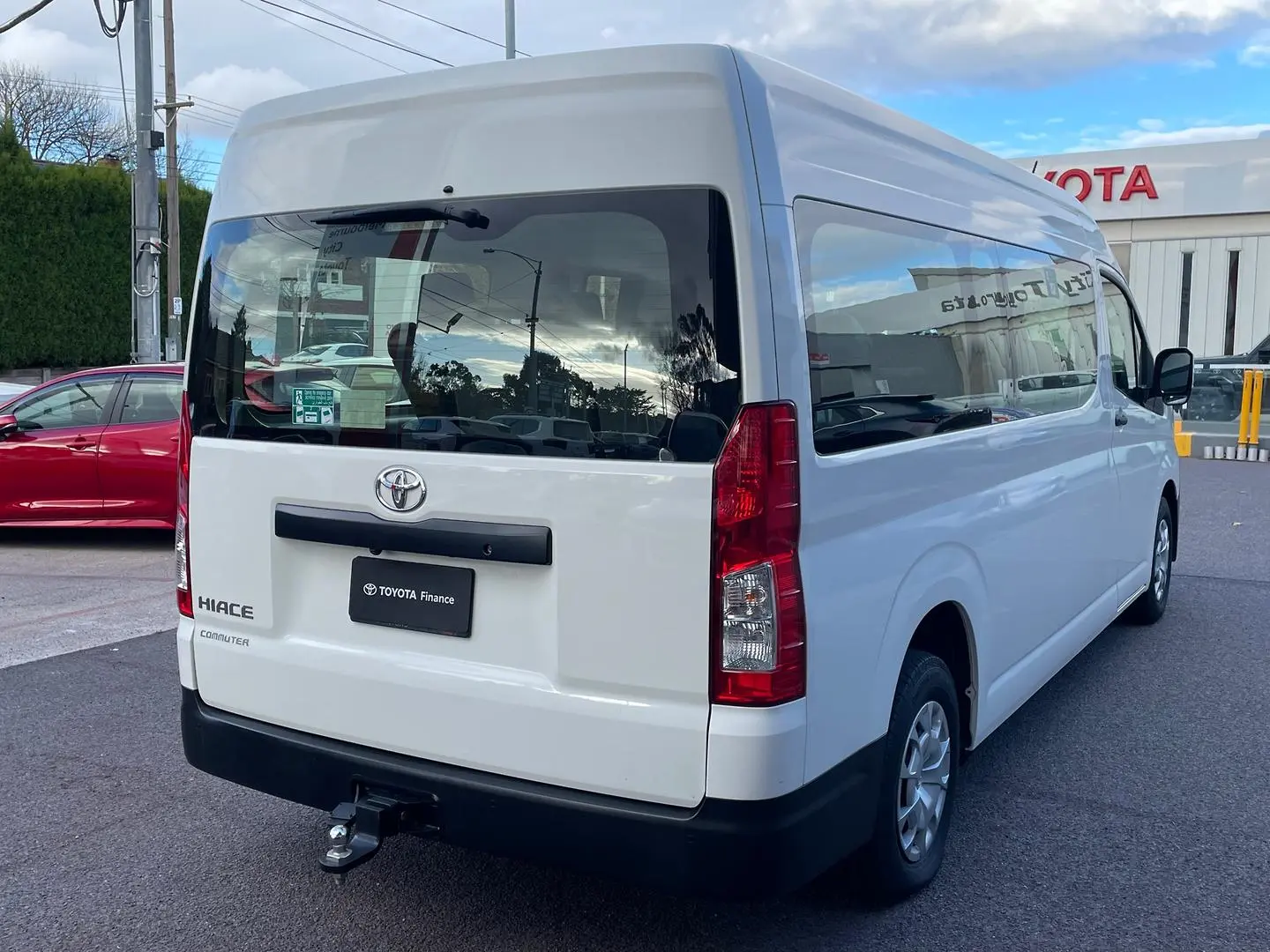 2019 Toyota Hiace Gallery Image 5