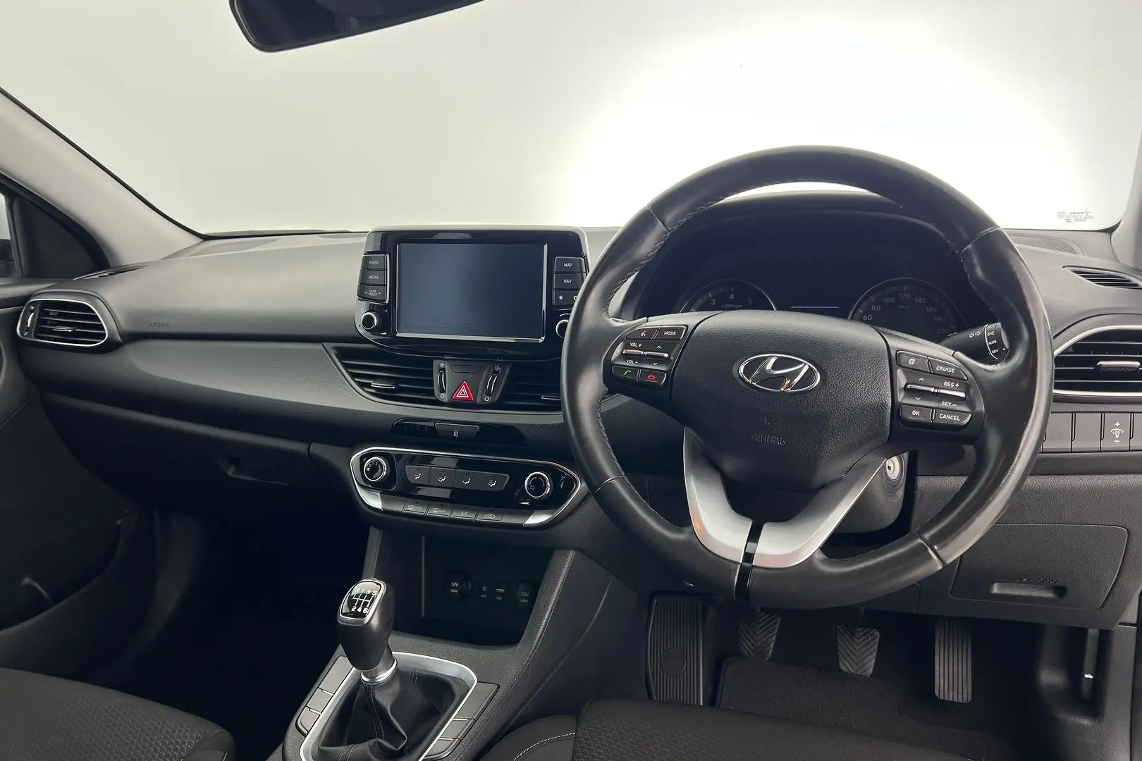 2020 Hyundai i30 Gallery Image 11