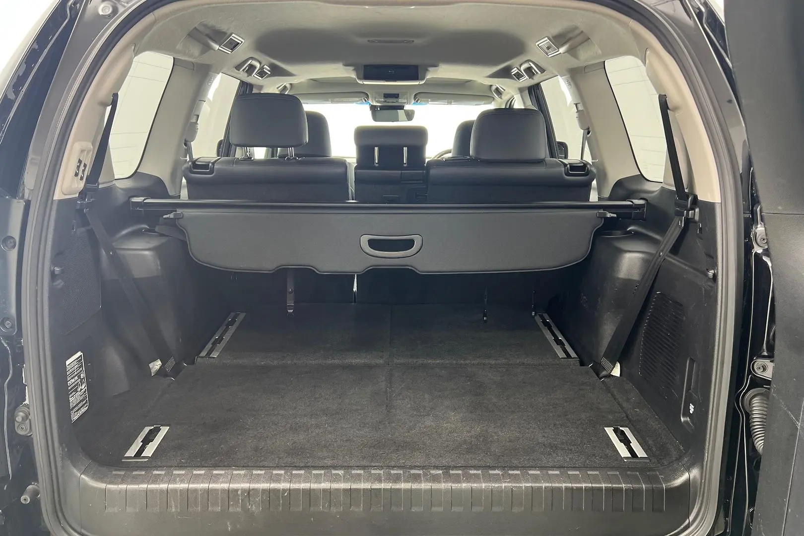 2018 Toyota Landcruiser Prado Gallery Image 25