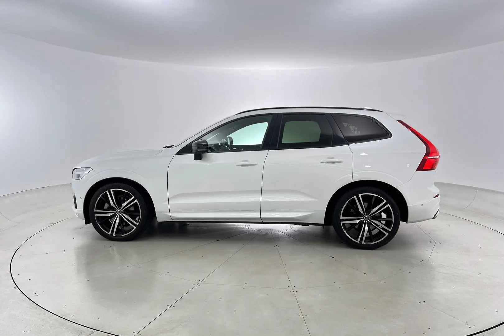 2021 Volvo Xc60 Gallery Image 7