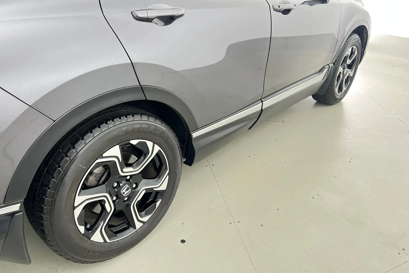 2018 Honda CR-V Gallery Image 9