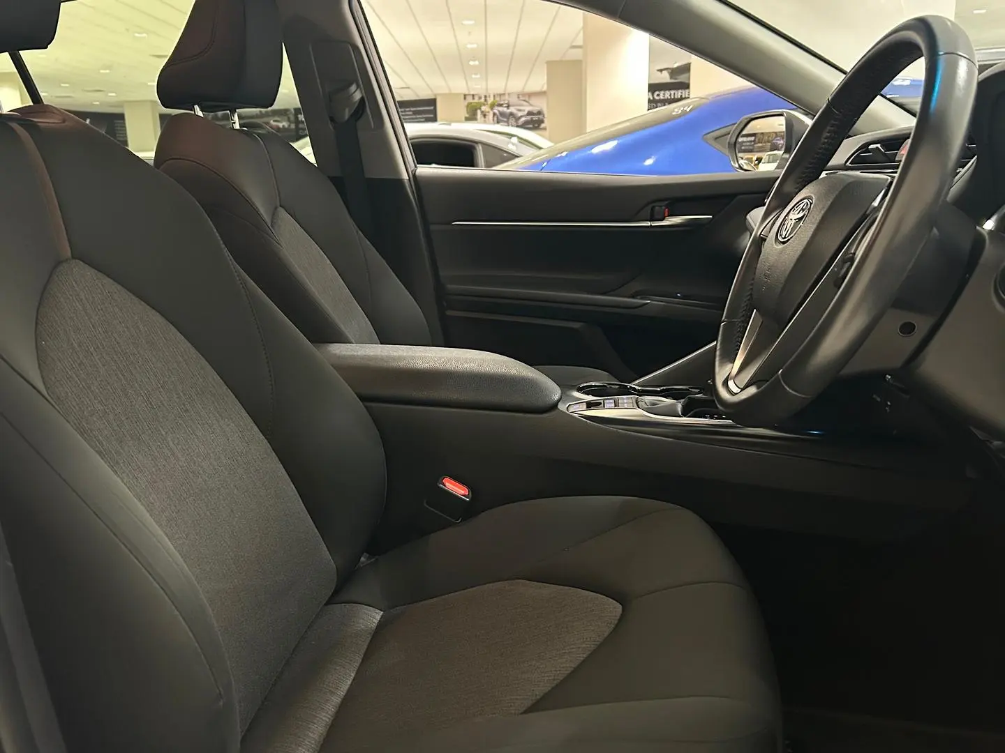 2020 Toyota Camry Gallery Image 12
