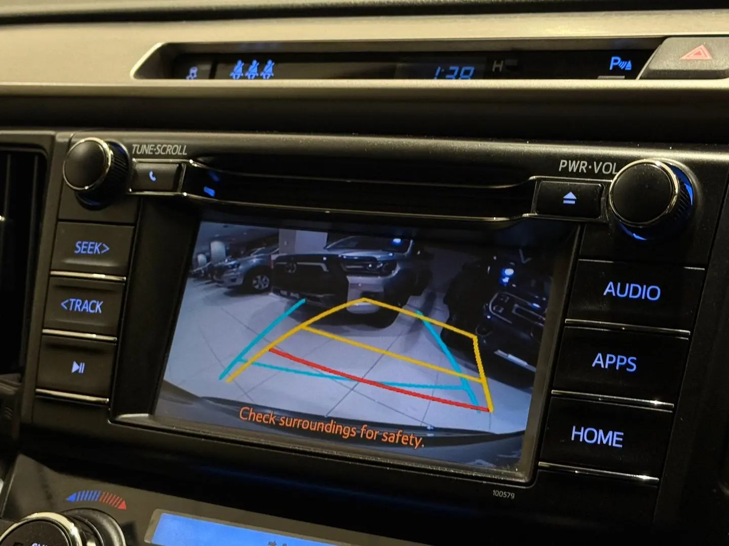 2016 Toyota RAV4 Gallery Image 17