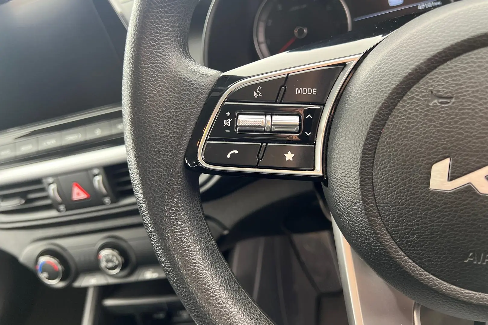 2022 Kia Cerato Gallery Image 15