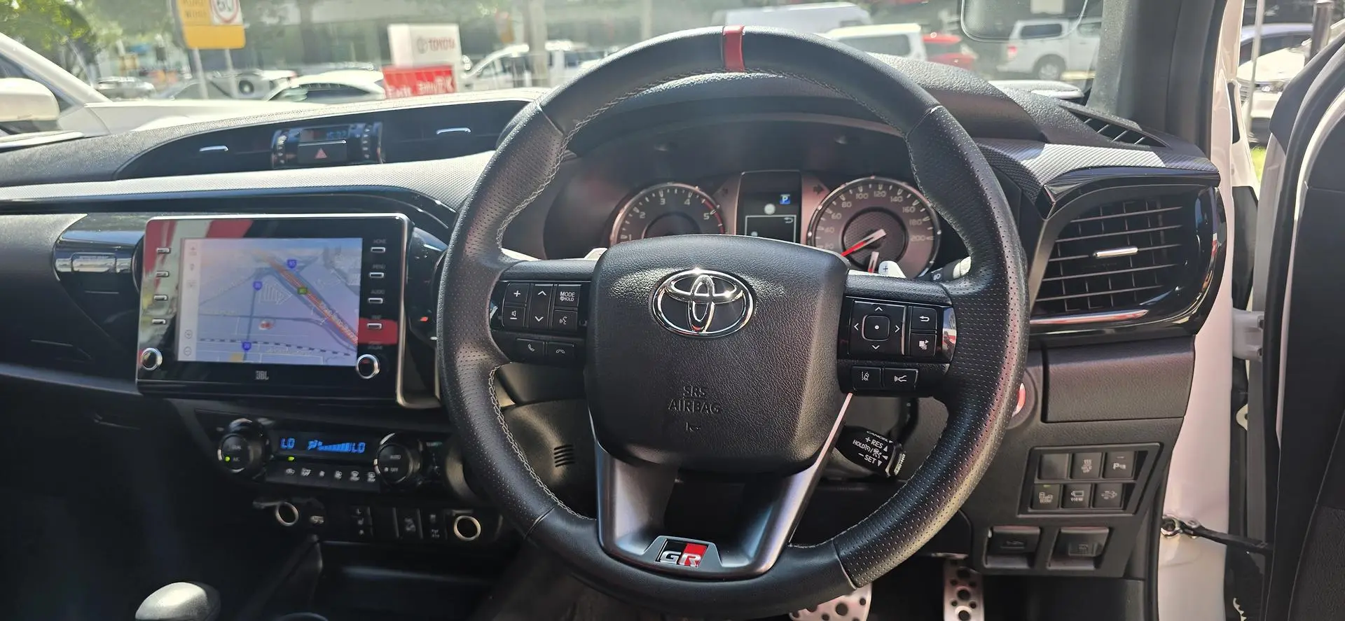 2023 Toyota Hilux Gallery Image 17