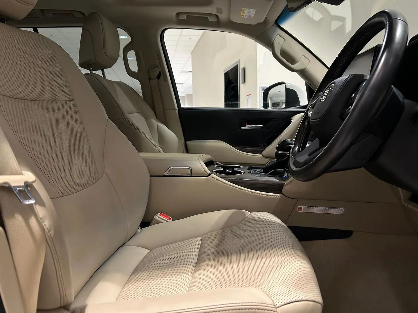 2022 Toyota Landcruiser Gallery Image 13