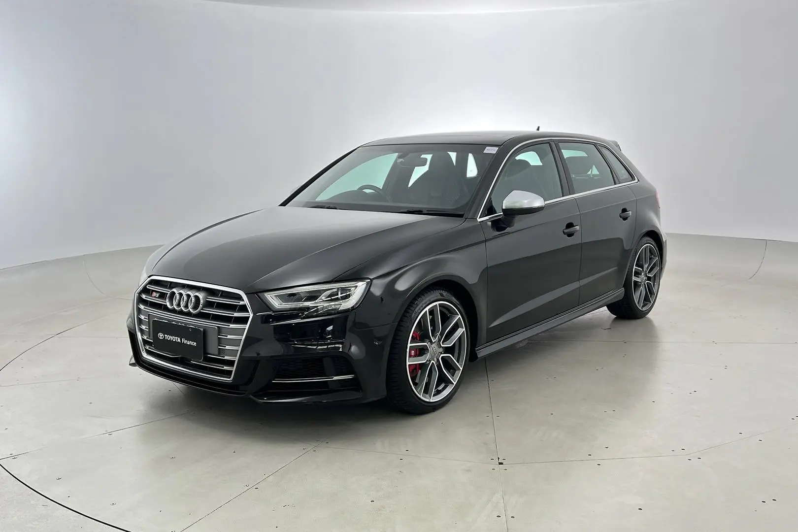 2018 Audi S3 Gallery Image 8