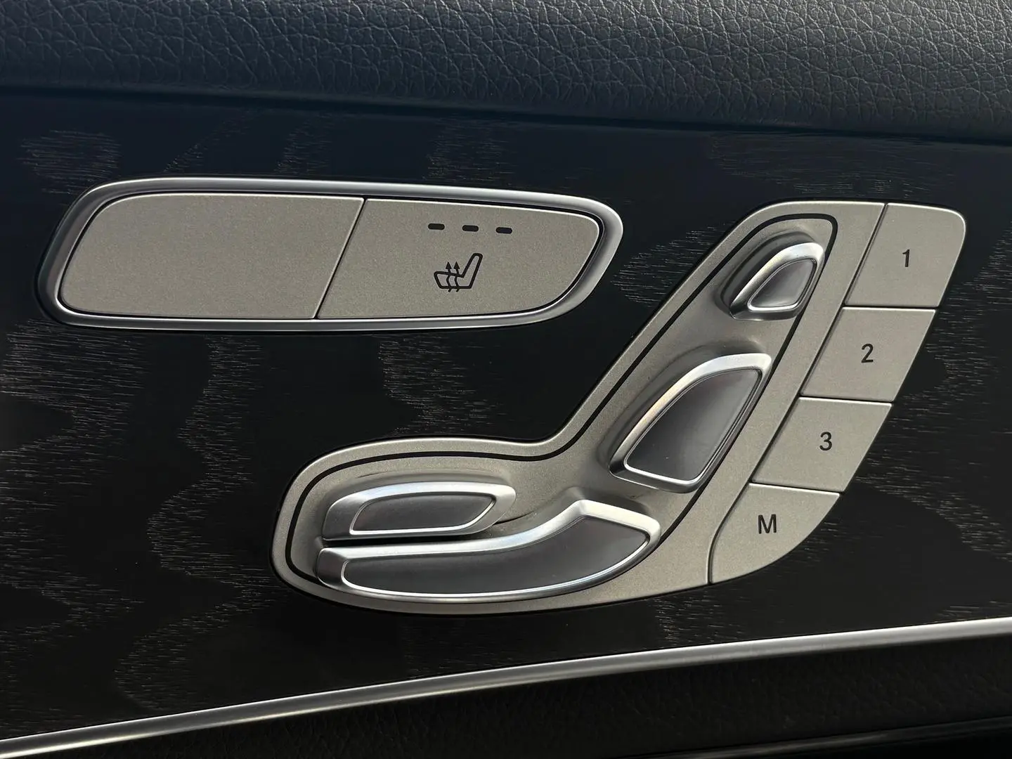 2019 Mercedes-Benz GLC-Class Gallery Image 21