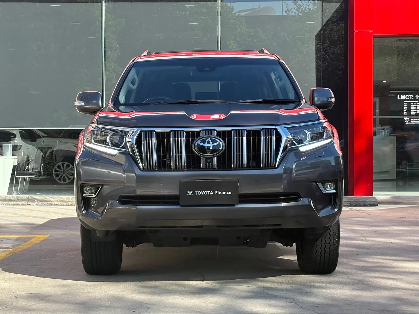 2022 Toyota Landcruiser Prado Gallery Image 8