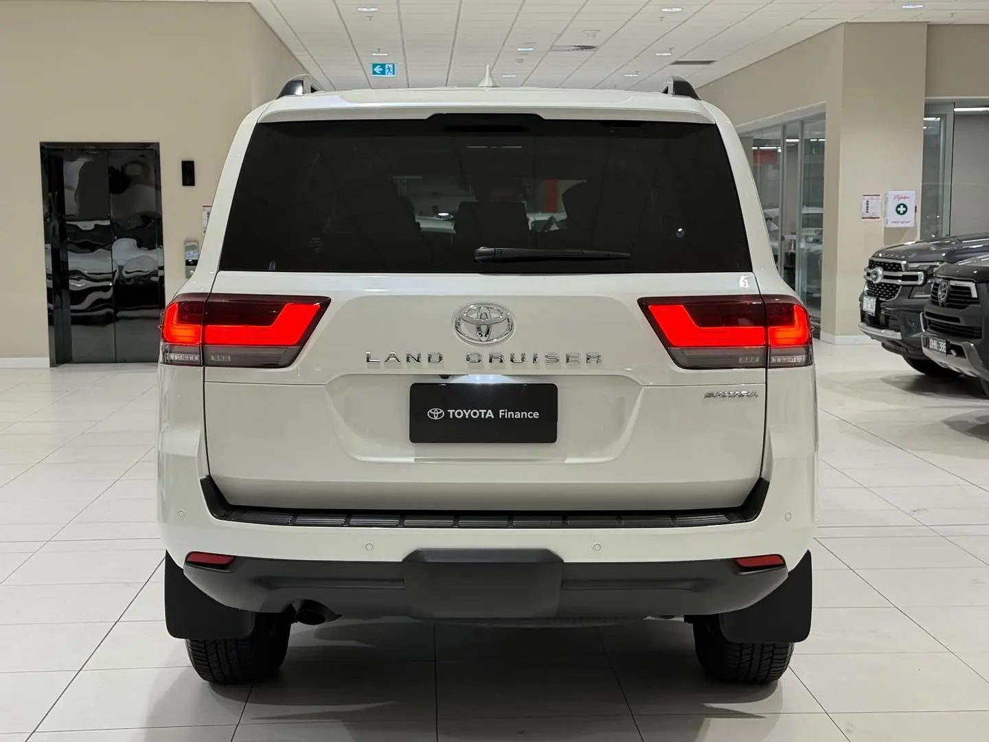 2024 Toyota Landcruiser Gallery Image 9
