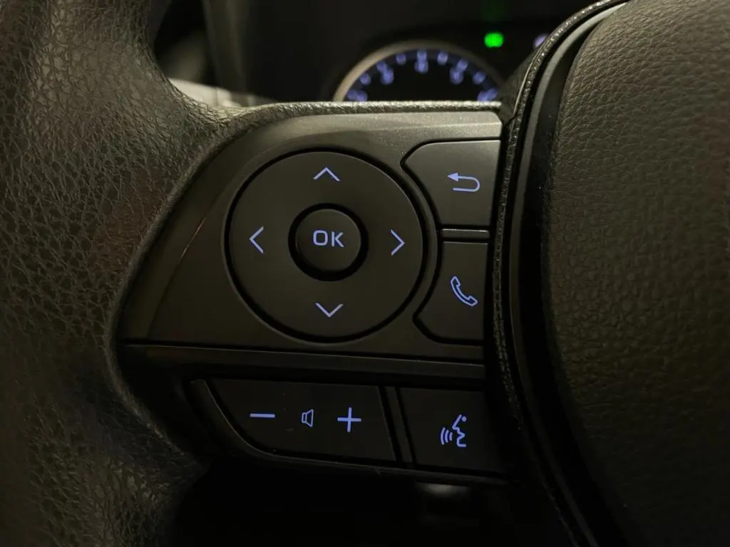 2022 Toyota RAV4 Gallery Image 18