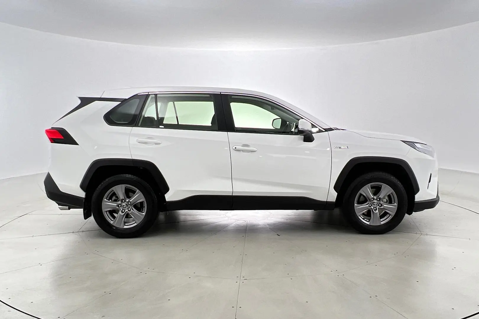 2024 Toyota RAV4 Gallery Image 2