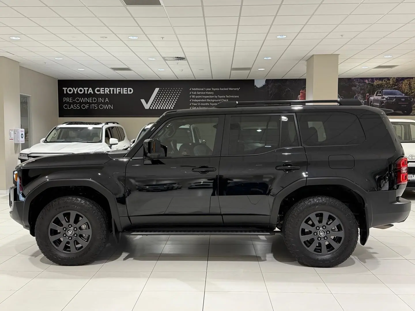 2025 Toyota Landcruiser Prado Gallery Image 6