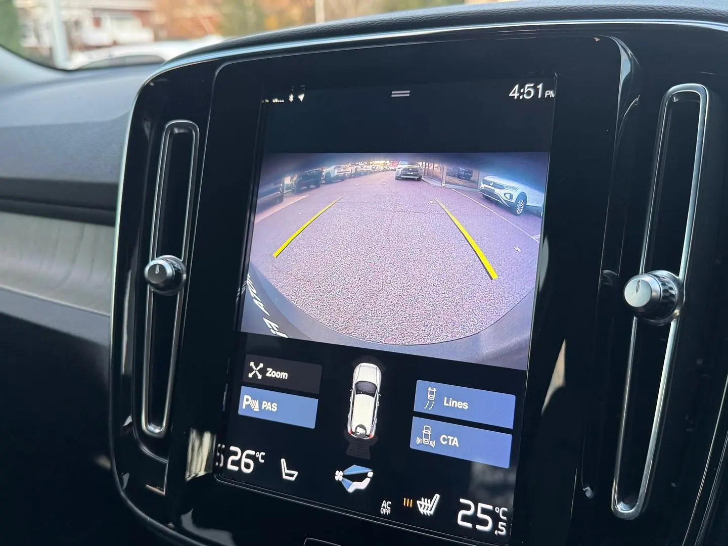 2018 Volvo XC40 Gallery Image 19