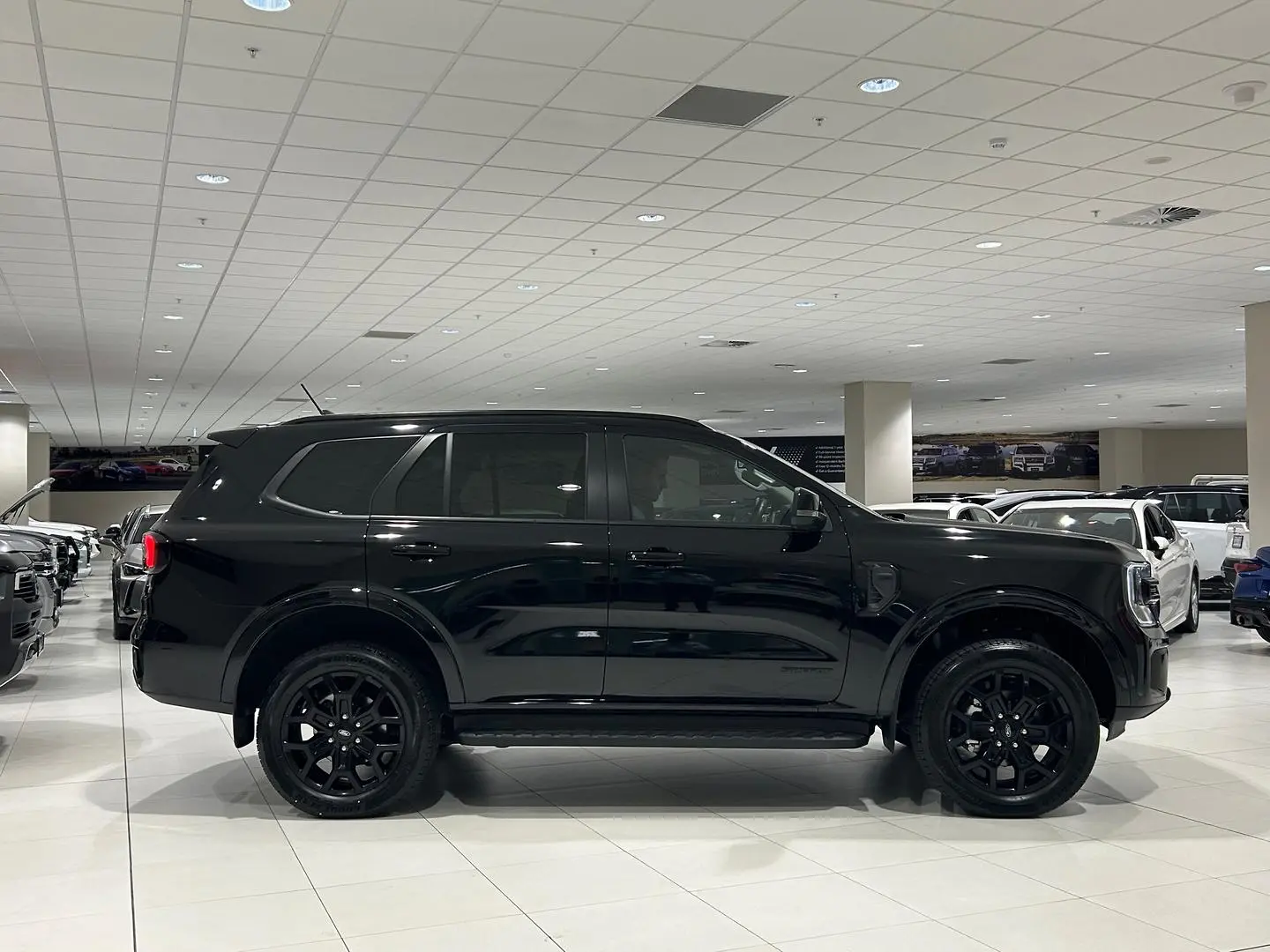2023 Ford Everest Gallery Image 2
