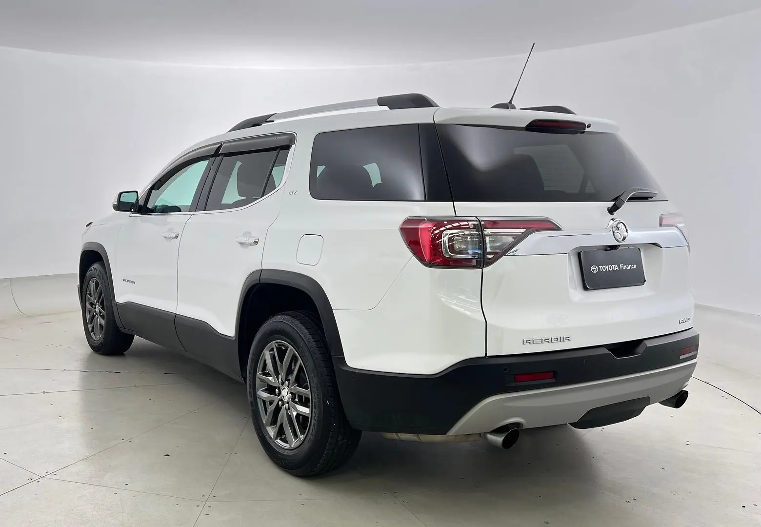 2019 Holden Acadia Gallery Image 6