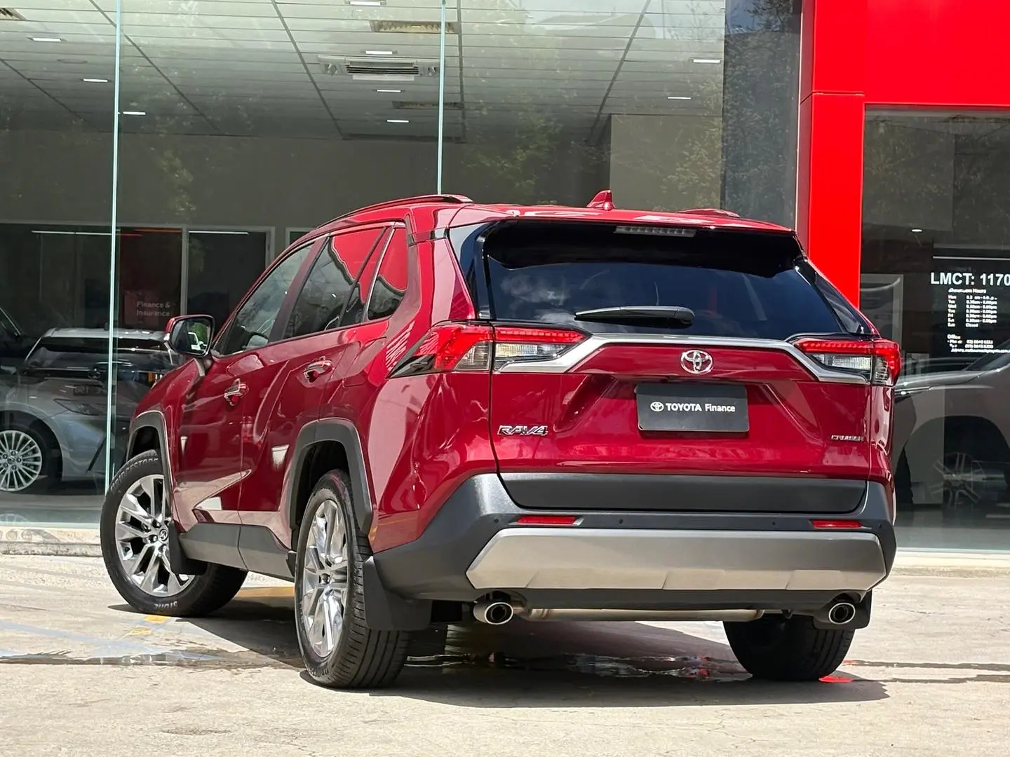 2024 Toyota RAV4 Gallery Image 11