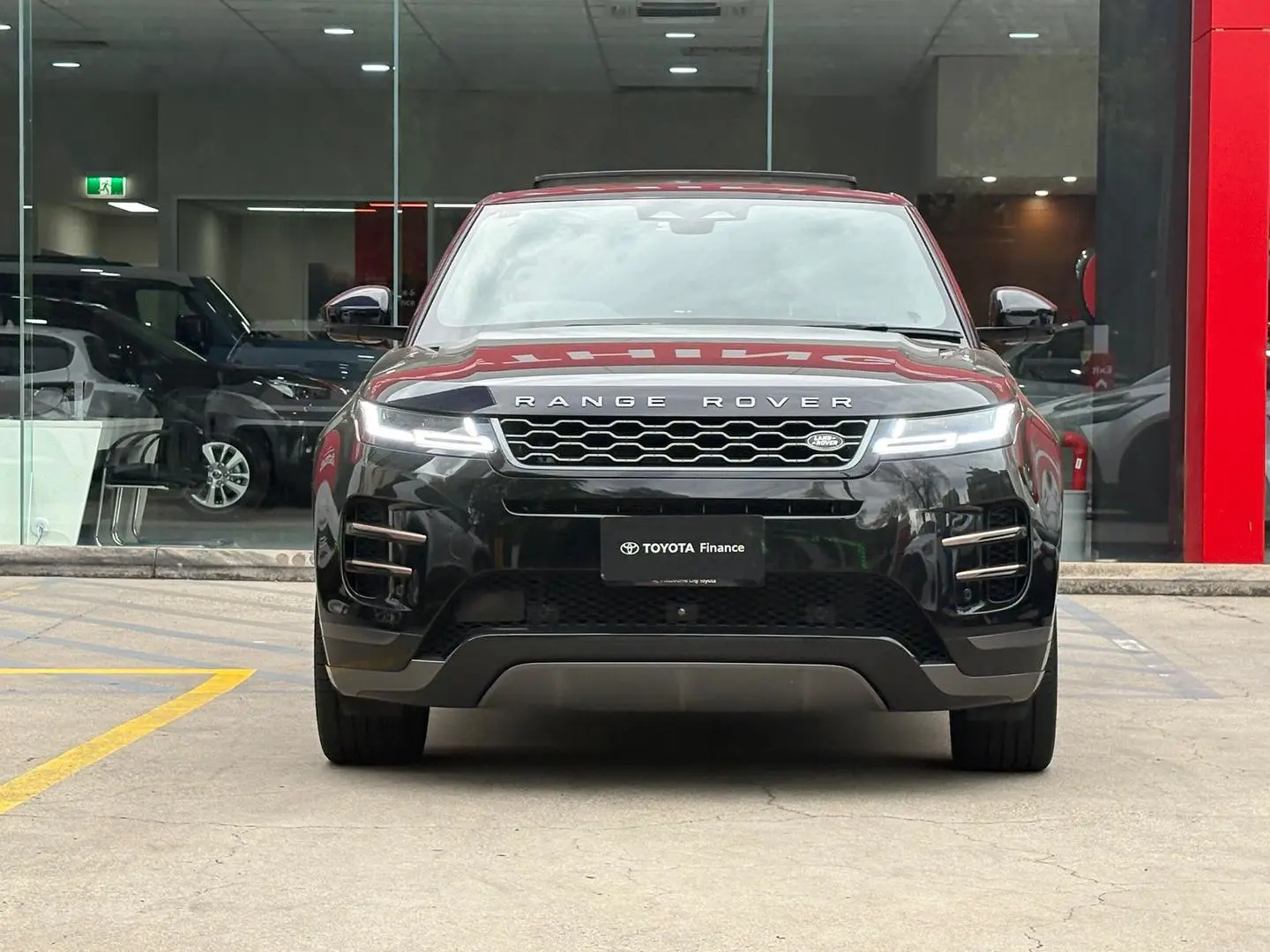 2021 Land Rover Range Rover Evoque Gallery Image 8