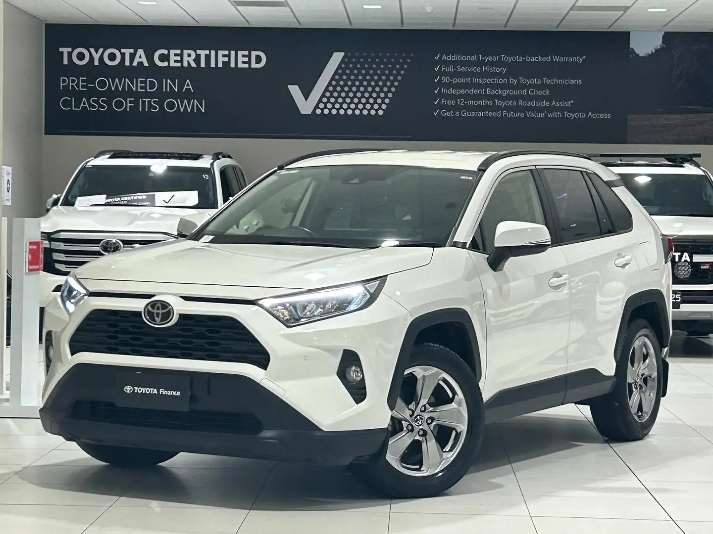 2019 Toyota RAV4 Gallery Image 5