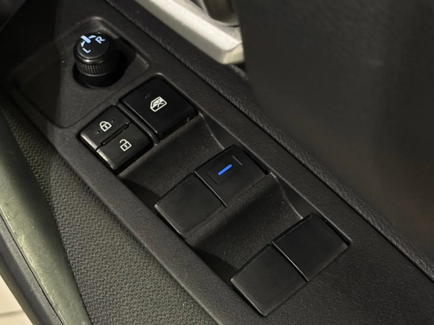 2021 Toyota Corolla Gallery Image 14
