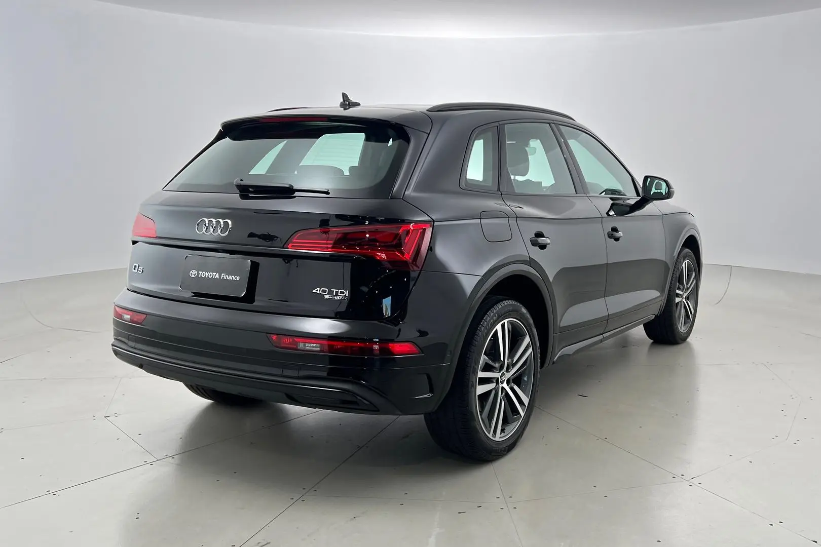 2021 Audi Q5 Gallery Image 6