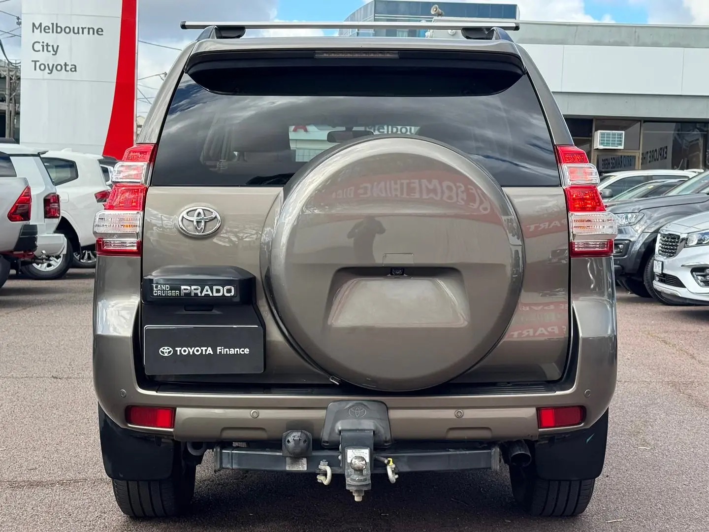 2014 Toyota Landcruiser Prado Gallery Image 6