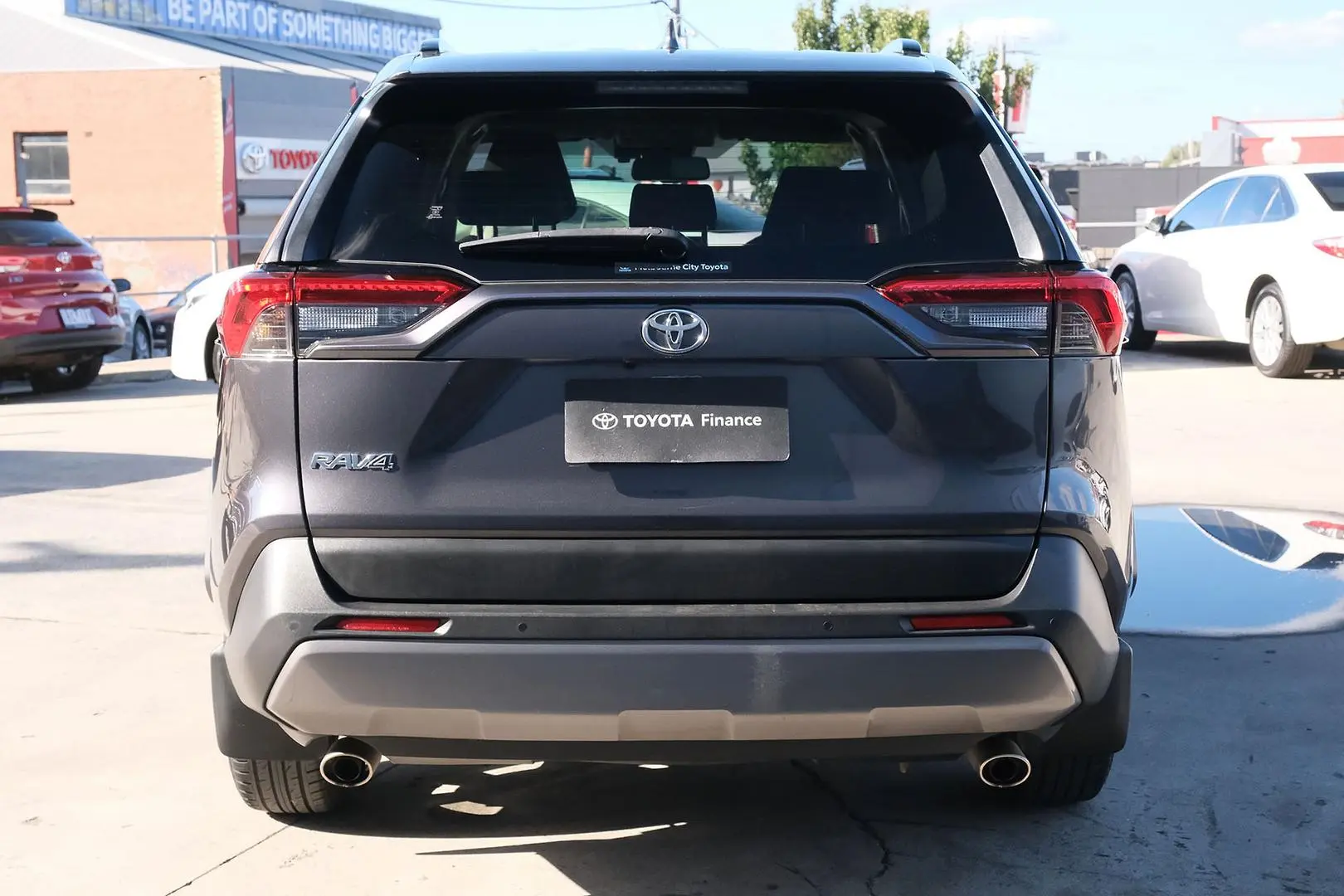 2020 Toyota RAV4 Gallery Image 4