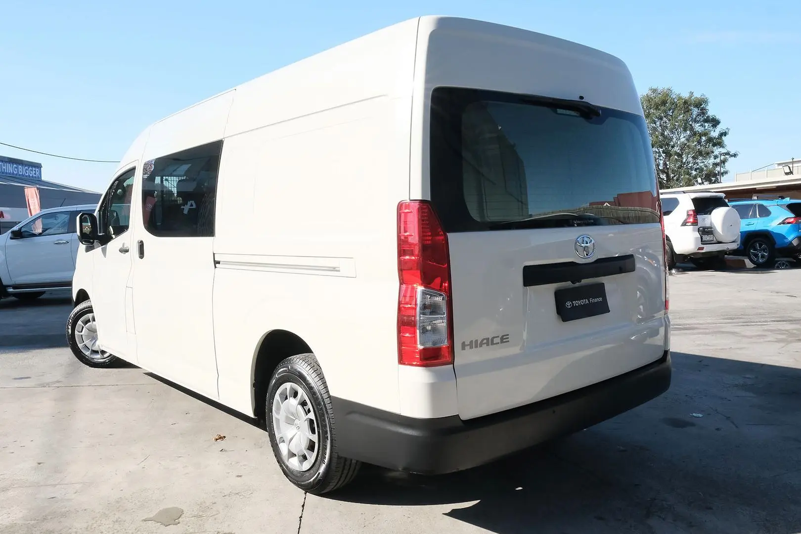 2022 Toyota Hiace Gallery Image 2