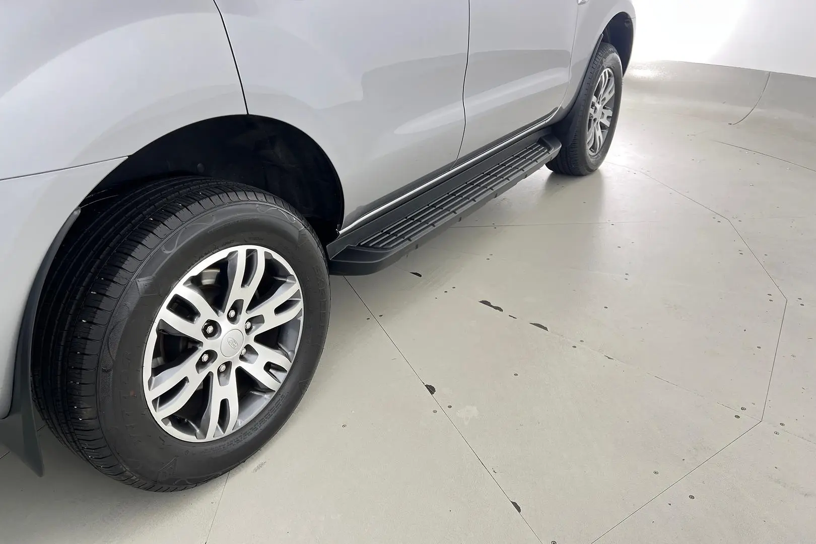 2021 Ford Everest Gallery Image 5
